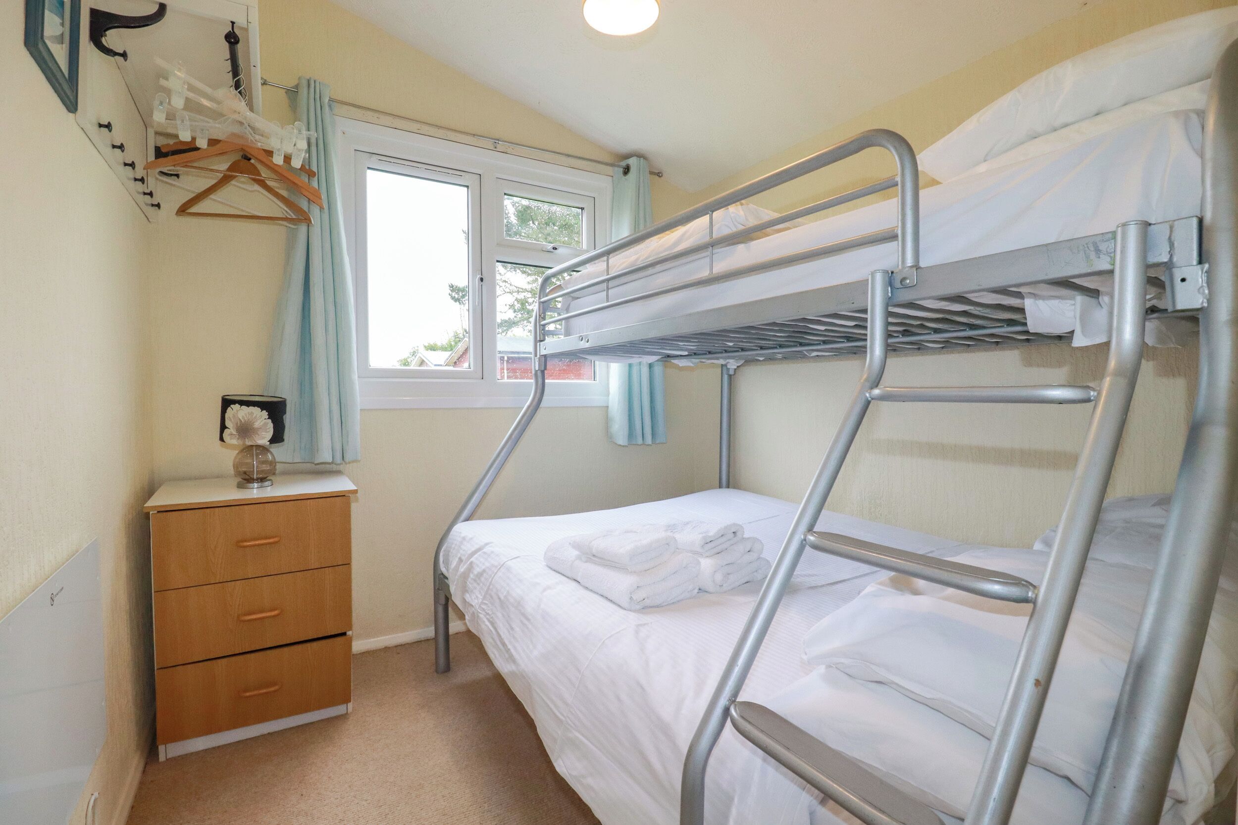 2 bedrooms, individually decorated, individually furnished, free WiFi