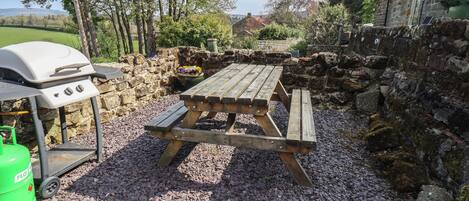 Cottage | Outdoor dining