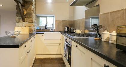 Horseshoe Cottage