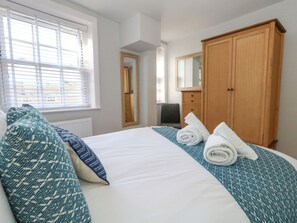 2 habitaciones, decoración personalizada y muebles diferentes