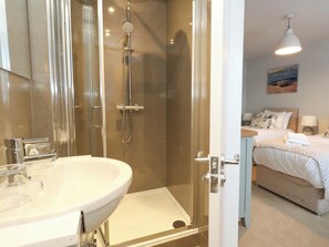 Shower - One @ No36 (Weymouth)