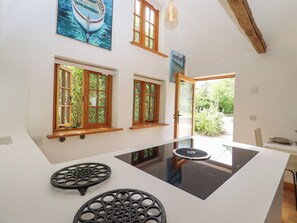 Interior - The Old Stables (Ashford)