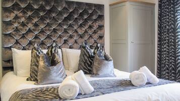 Cottage | 3 bedrooms, individually decorated, individually furnished, free WiFi