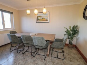 Dining - Nelly's House (Gortahork)