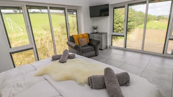 5 habitaciones, decoración personalizada y muebles diferentes