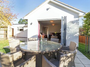 Outdoor dining - Farmer's Rest (Ely)