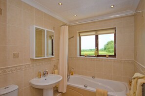 Shower - Tall Trees (Denbigh)