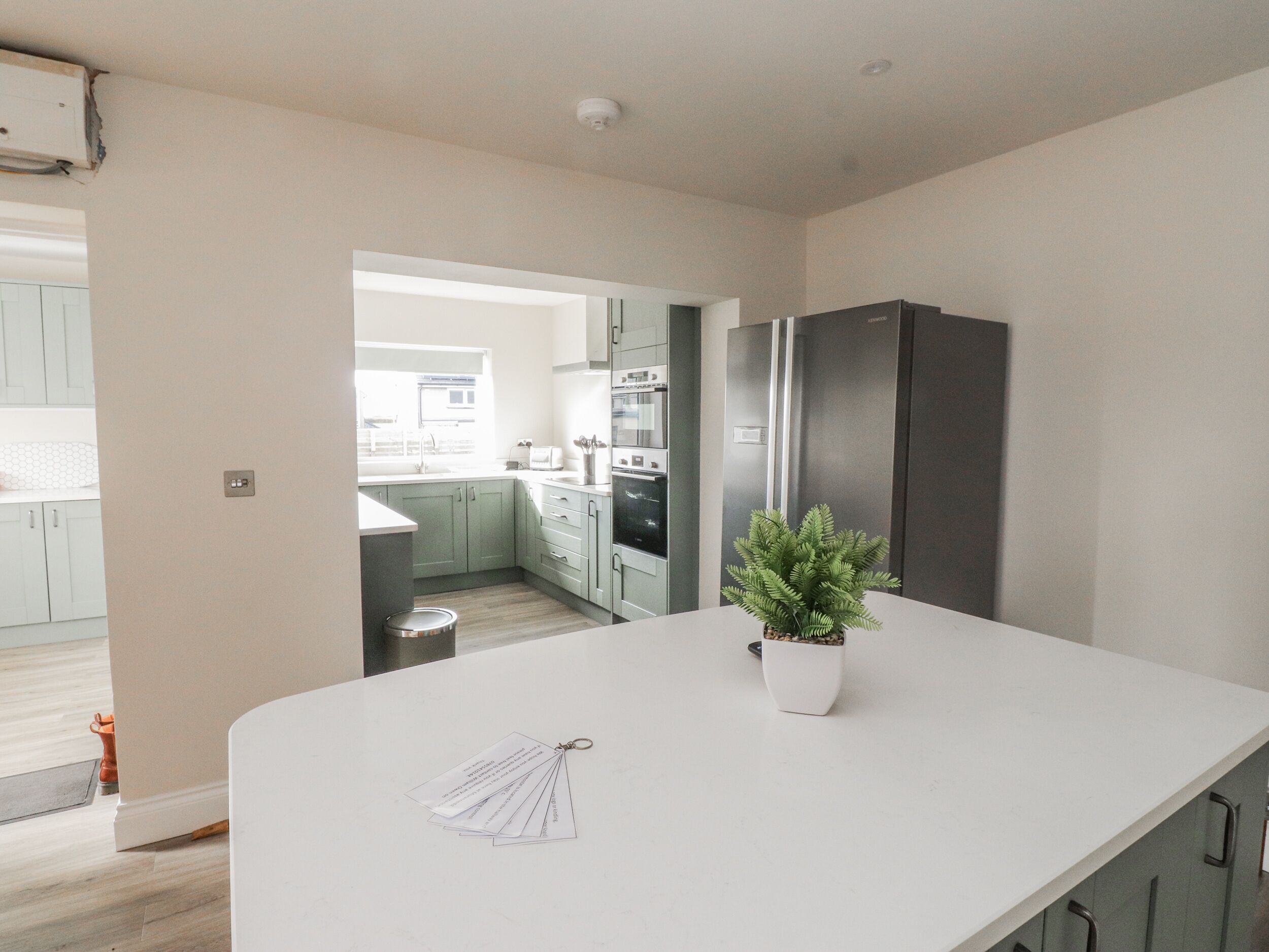 Cottage | Dapur peribadi | Peti sejuk, mesin basuh pinggan mangkuk 