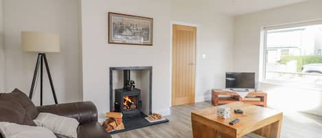 Cottage | Living area