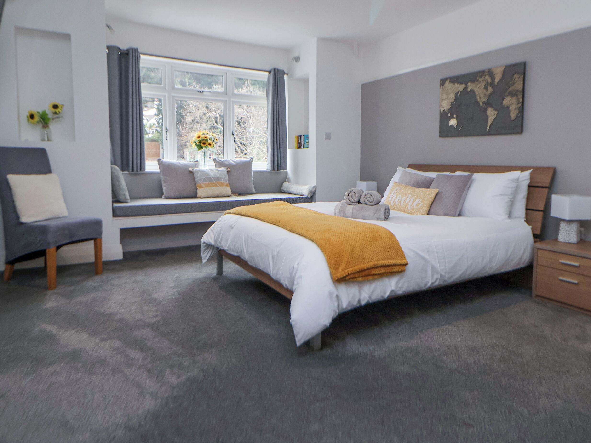 5 bedrooms, individually decorated, individually furnished, free WiFi