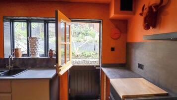 Fridge, dishwasher, electric kettle, toaster