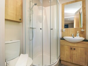 Shower - 28 Finch (Scarborough)