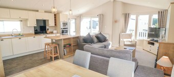 28 Finch