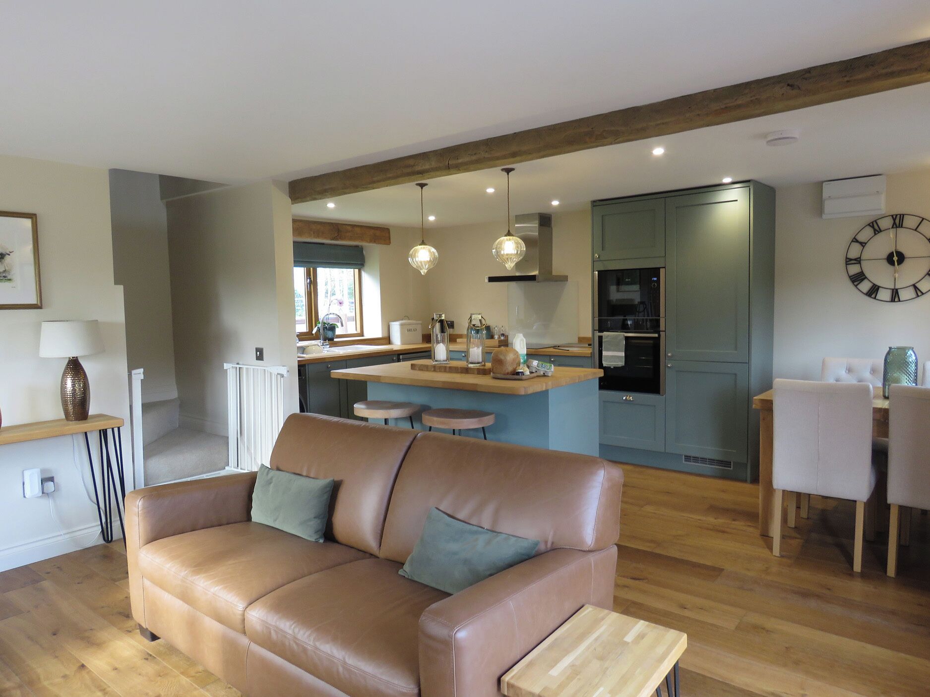 Cottage | Living area