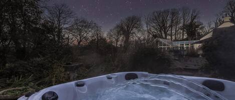 Baignoire à remous extérieure
