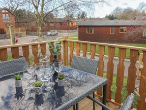 Outdoor dining - Park View Lodge, Arnside 7 (Carnforth)