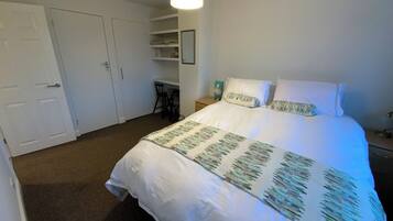 2 bedrooms, individually decorated, individually furnished, free WiFi