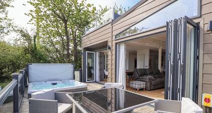 The Lodge @ Racecourse House