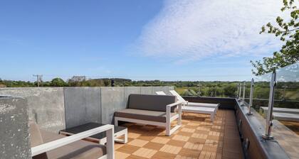 The Lodge @ Racecourse House