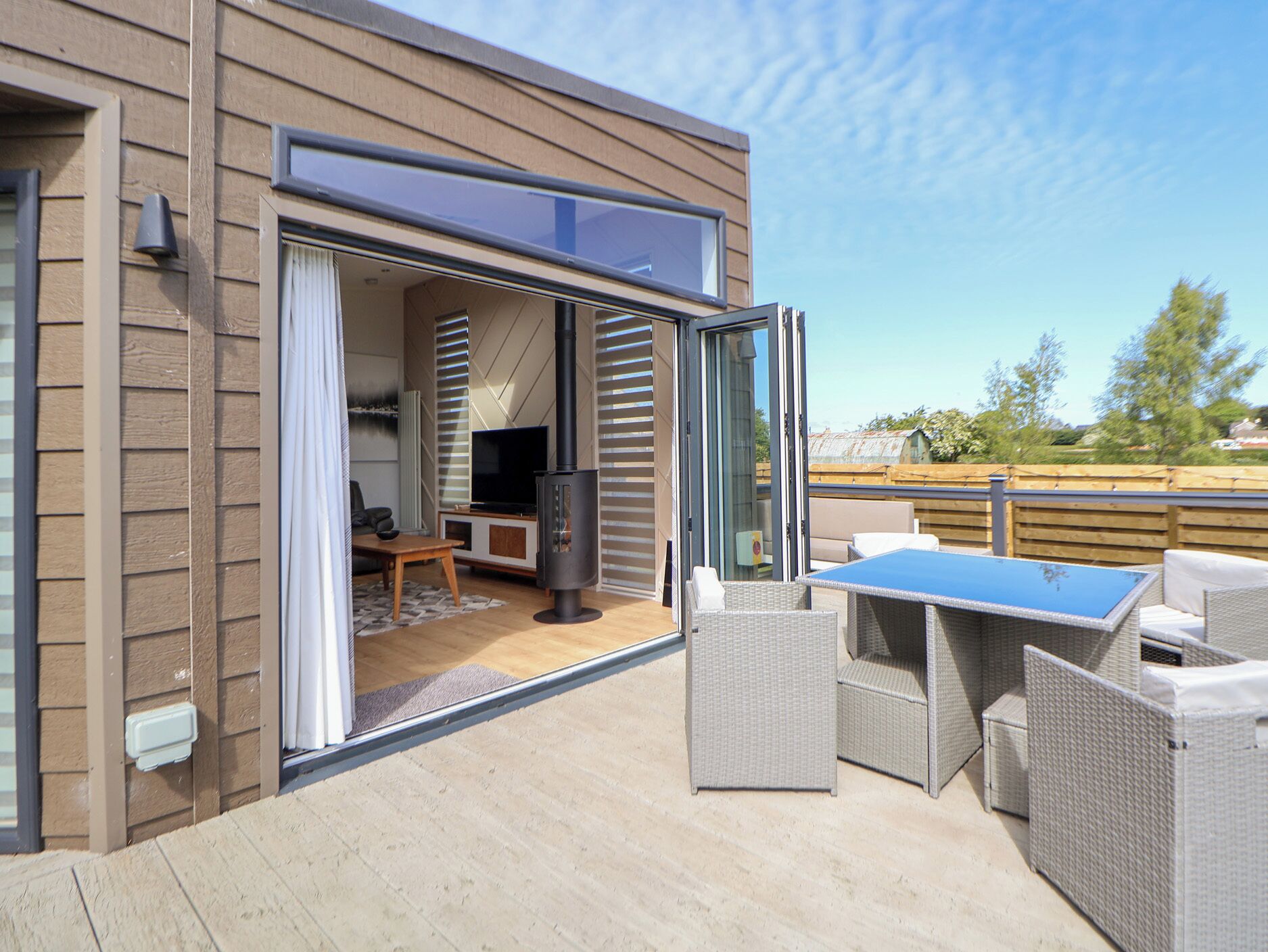 平房 | 室外用餐