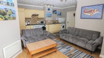 Cottage | Living area