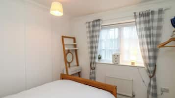 2 bedrooms, individually decorated, individually furnished, free WiFi