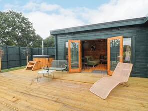 Terrace/patio - Chicken Run (Oakham)