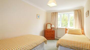 2 bedrooms, individually decorated, individually furnished, free WiFi