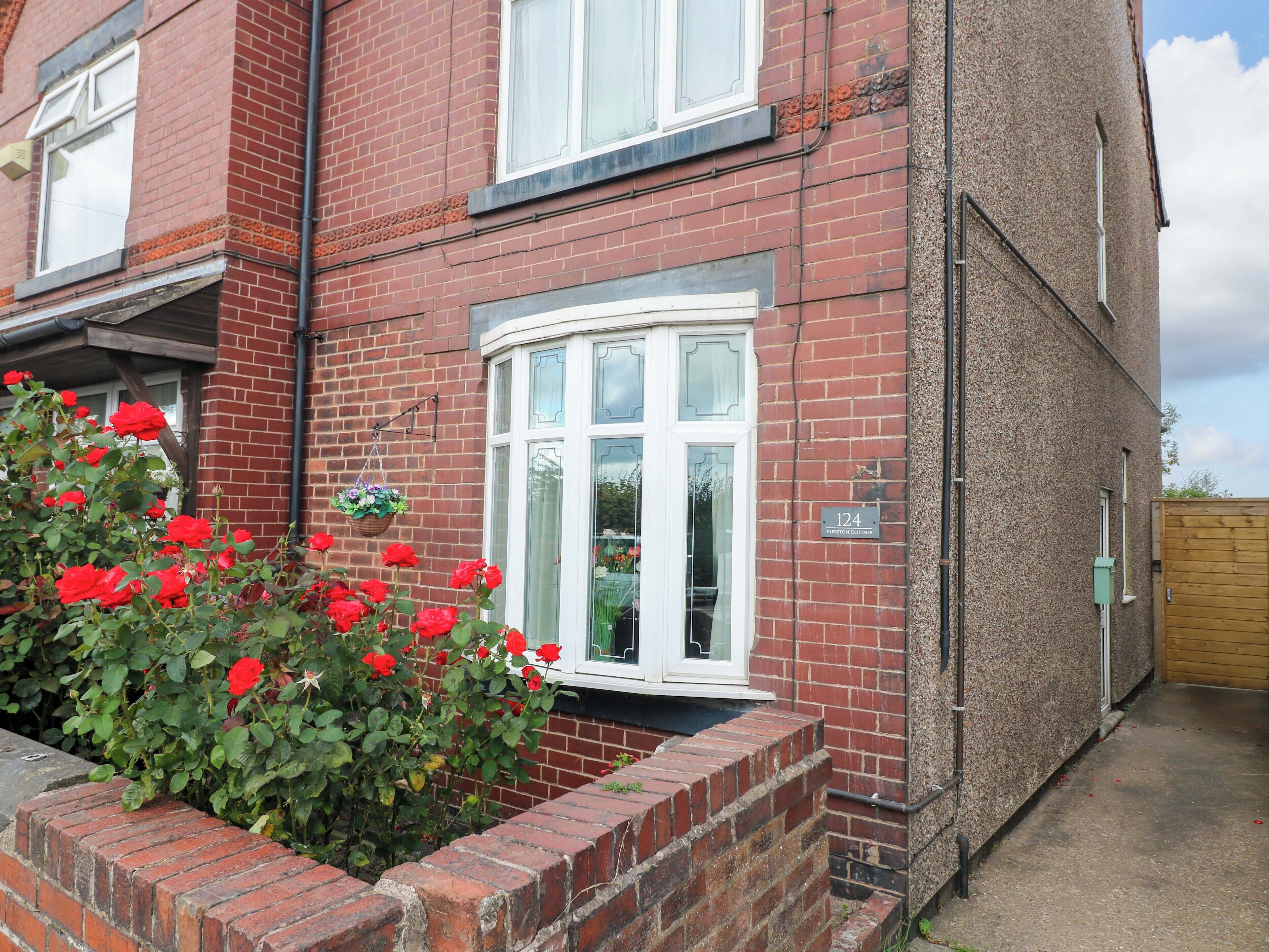 Cottage | Exterior detail