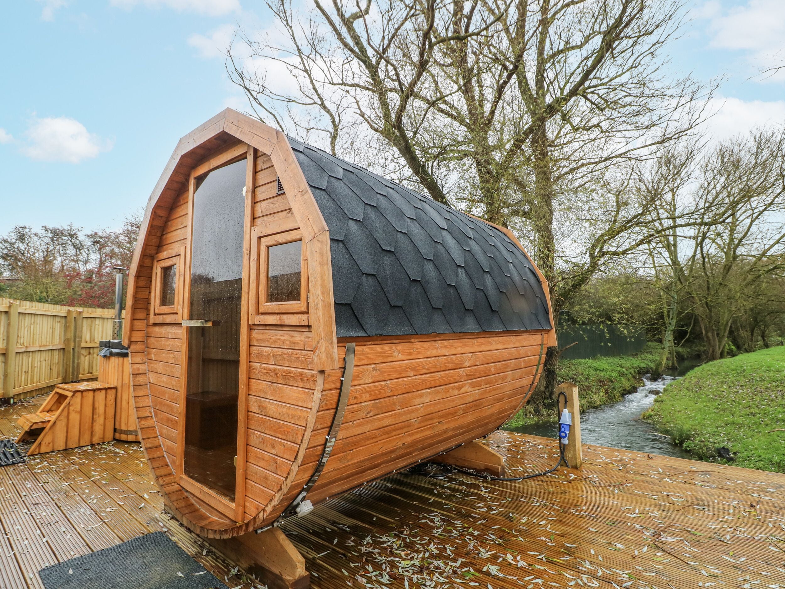 Cottage | Property grounds