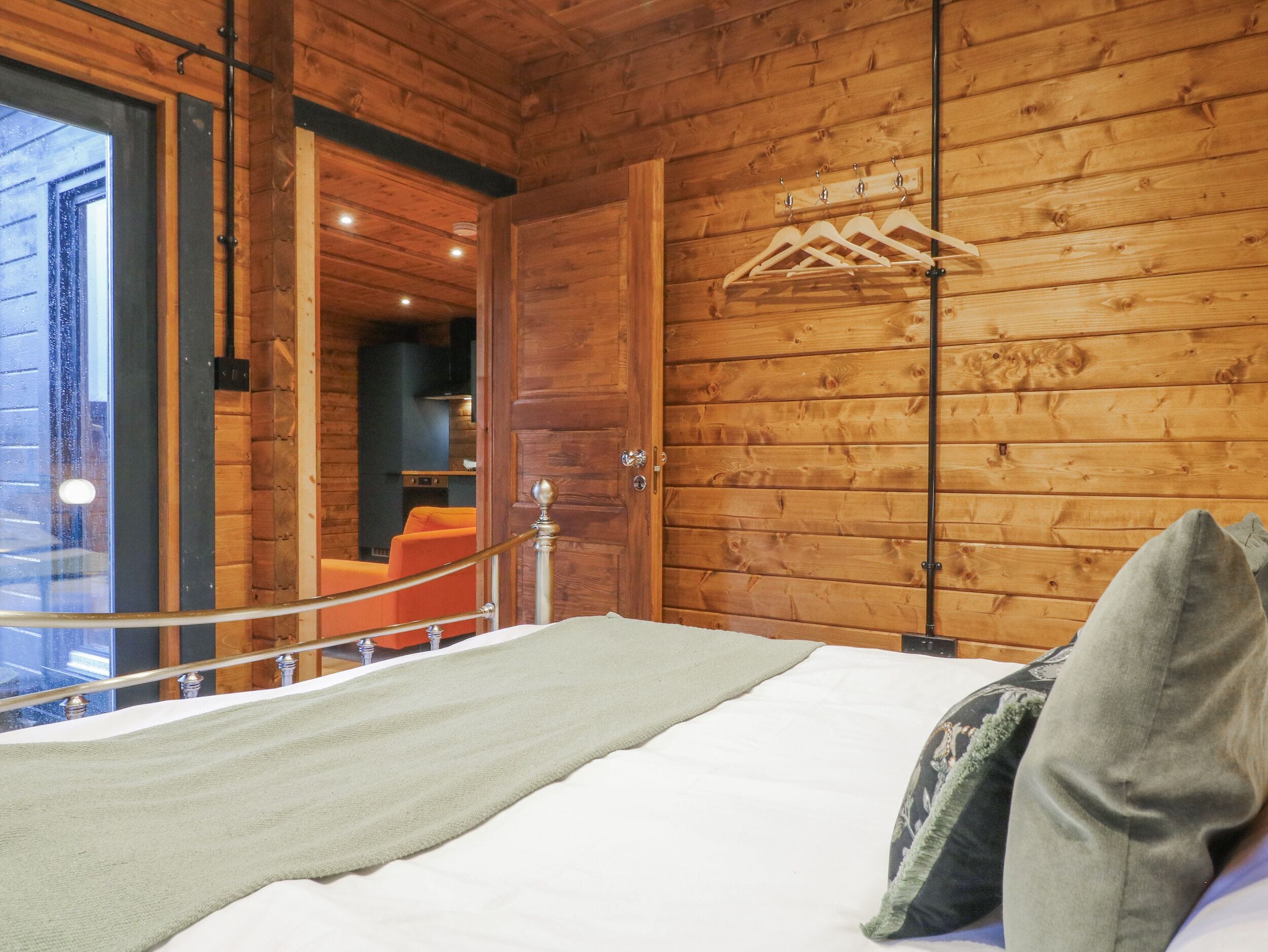 Cottage | 2 bedrooms, individually decorated, individually furnished, free WiFi