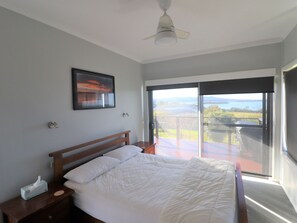 3 bedrooms - 8 Radley Place Mallacoota (Mallacoota)