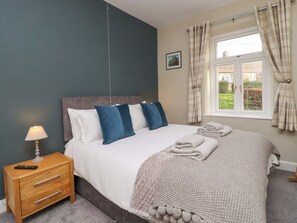 2 bedrooms, individually decorated, individually furnished, free WiFi