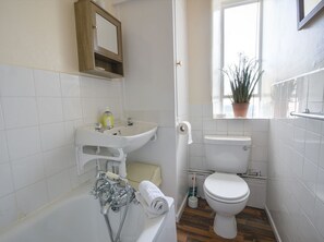 Shower, hair dryer - Flat 2, St Agnes House (Lyme Regis)