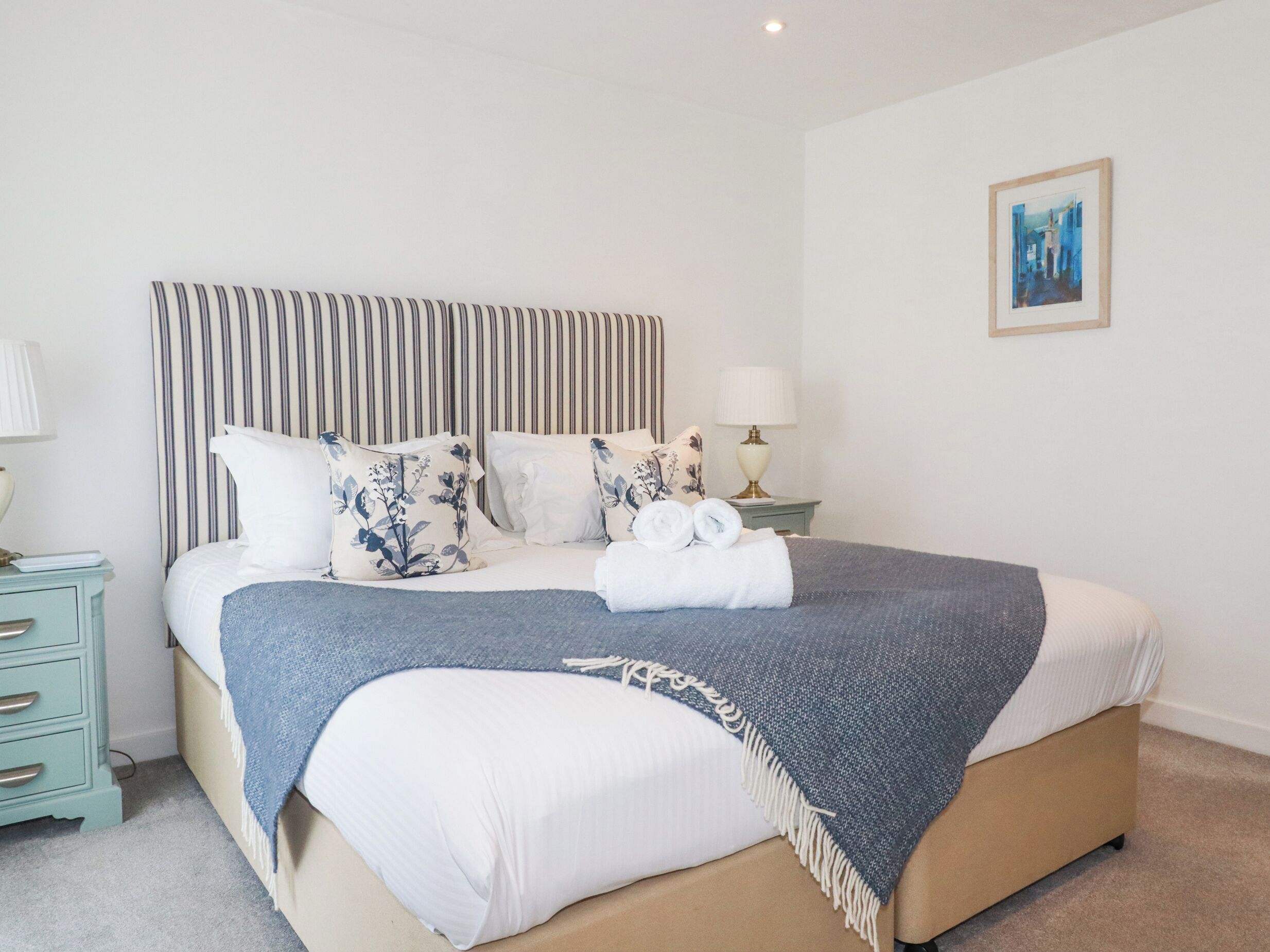 1 soverom, individuelt dekorert og individuelt innredet