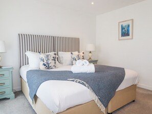 1 bedroom, individually decorated, individually furnished, free WiFi