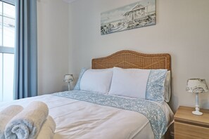 3 bedrooms, individually decorated, individually furnished, free WiFi - Walton Beach Holiday Lets (Walton on the Naze)