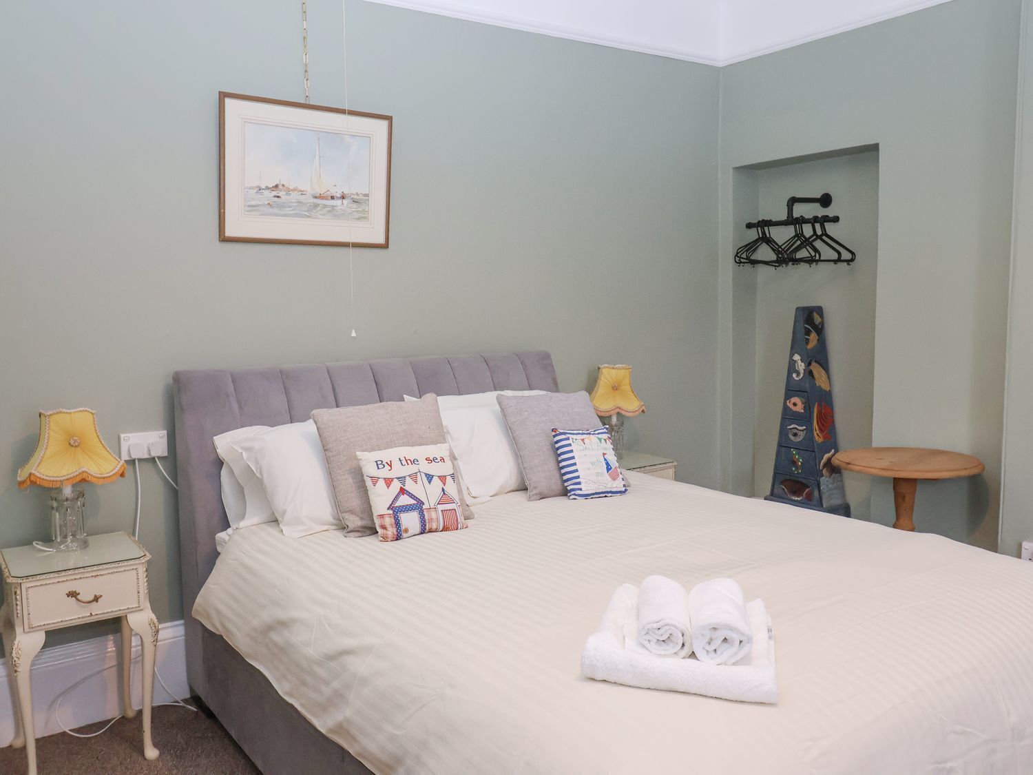 1 soverom, individuelt dekorert og individuelt innredet