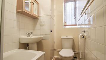 Suihku, hiustenkuivaaja