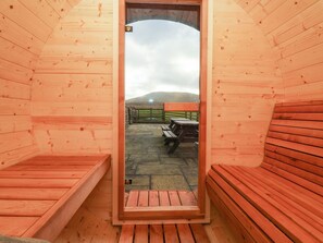 Terrace/patio - Three Peaks Barn (Carnforth)
