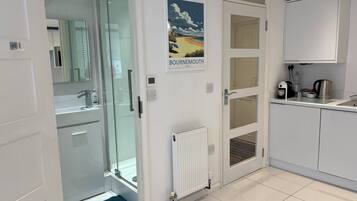 Fridge, dishwasher, electric kettle, toaster