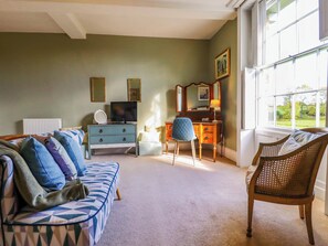 Living area - Goss Hall (Canterbury)