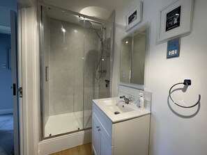 Cottage | Bathroom - 12 Thurlestone Rock (Kingsbridge)