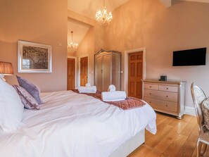 7 bedrooms, individually decorated, individually furnished, free WiFi - High Fellside Hall (Carnforth)