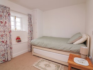 2 bedrooms, individually decorated, individually furnished, free WiFi - Vine Cottage (Kingsbridge)