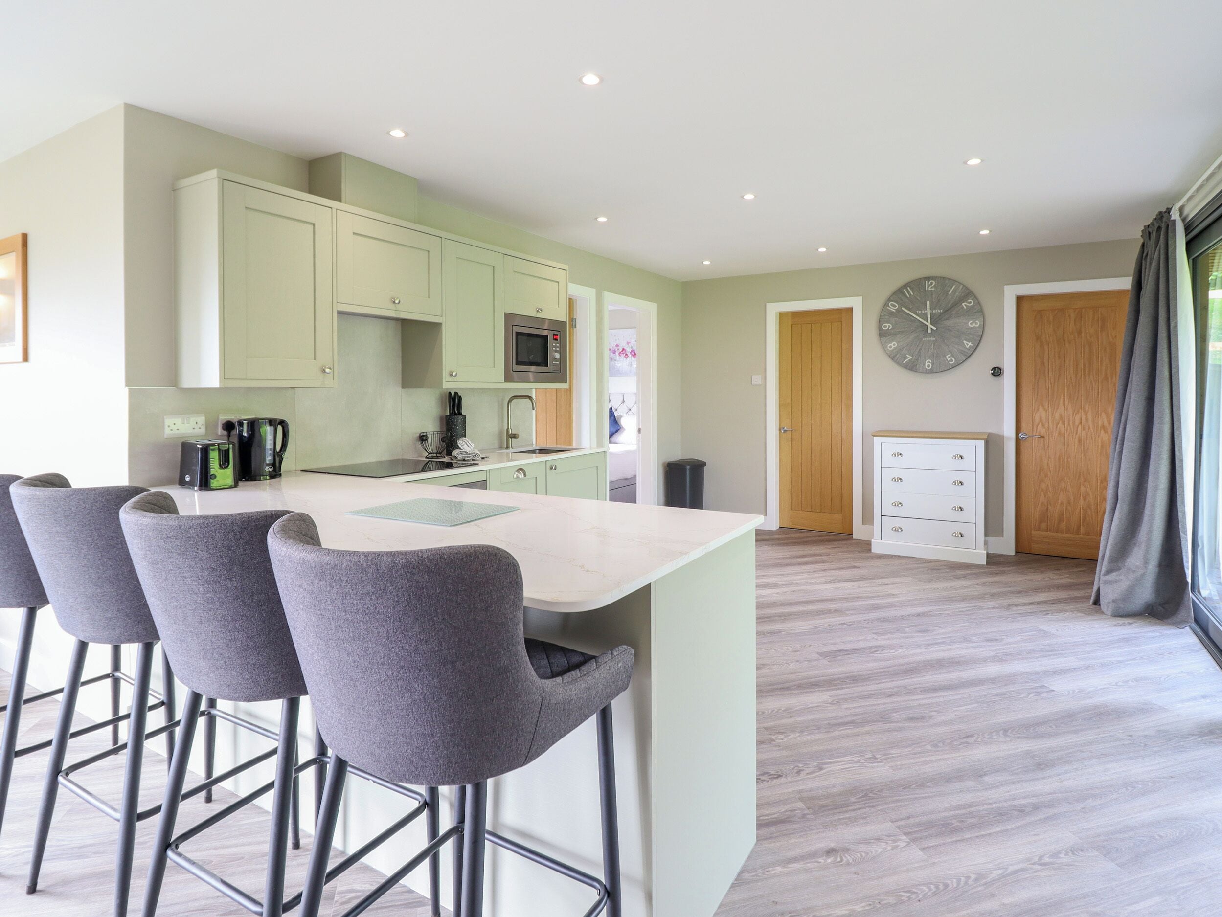 Fridge, dishwasher, electric kettle, toaster