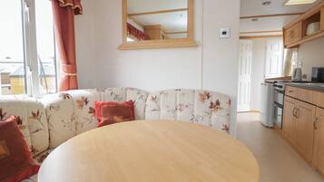 Cottage | Bahagian dalam