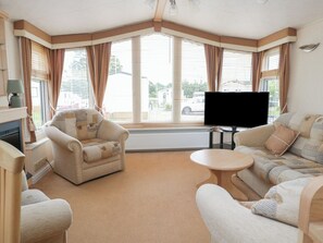 Cottage | Living area