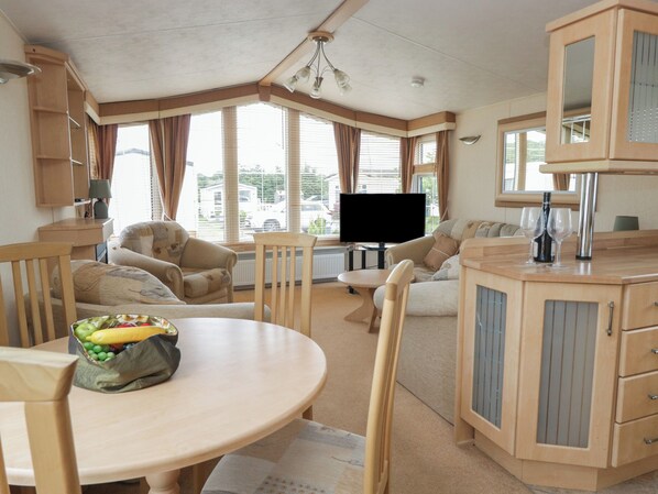 Cottage | Living area