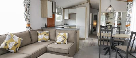 Cottage | Living area